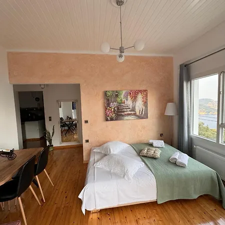 アパート Anemos Lákones